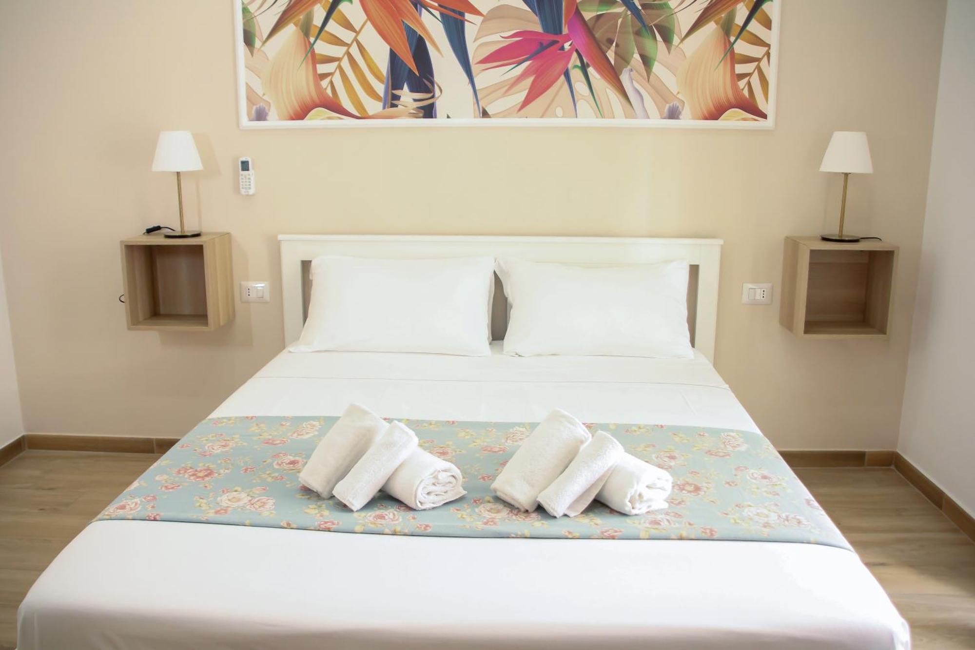 Vpm Rooms Central Train Station Naples Luaran gambar
