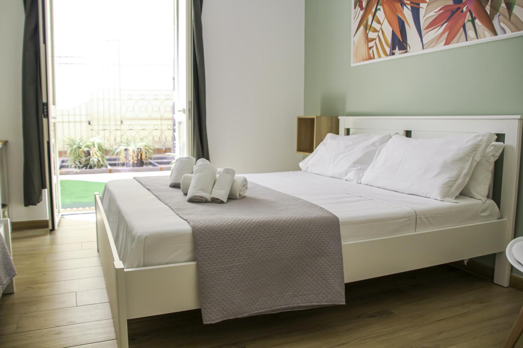 Vpm Rooms Central Train Station Naples Luaran gambar