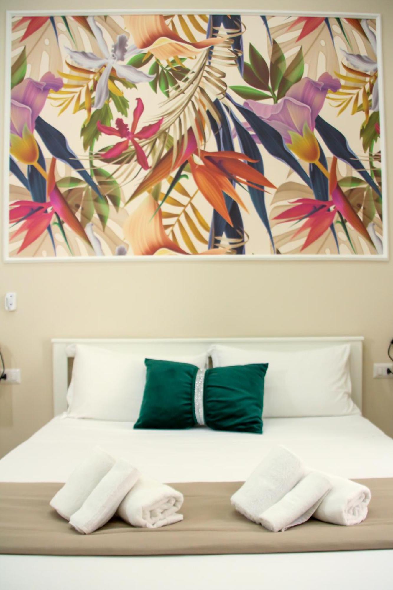 Vpm Rooms Central Train Station Naples Luaran gambar
