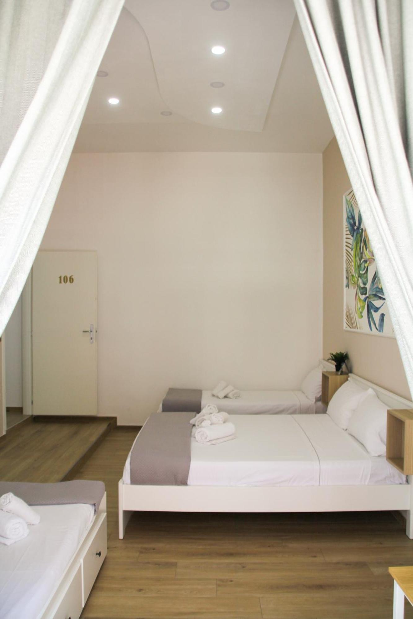 Vpm Rooms Central Train Station Naples Luaran gambar